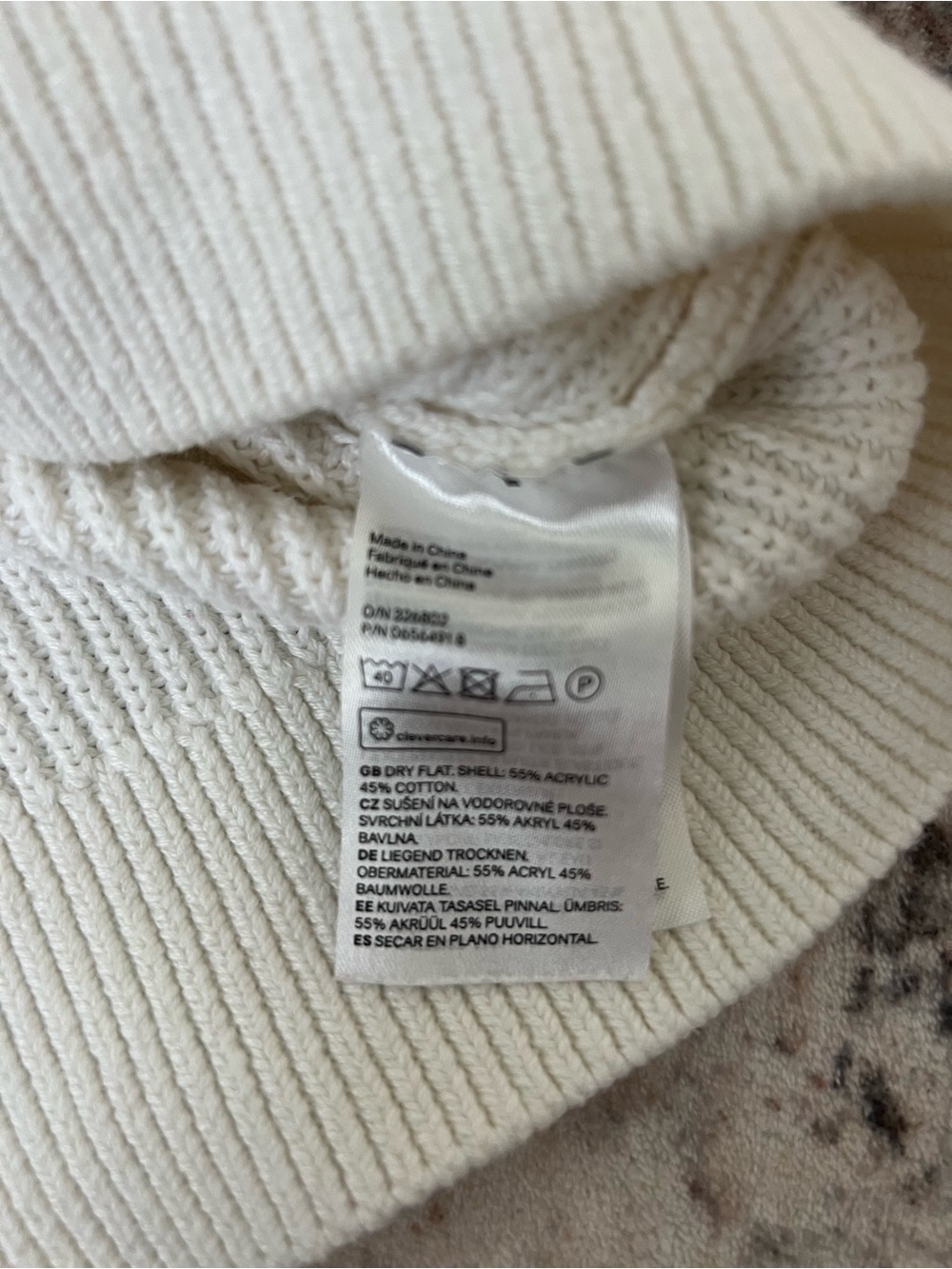 H&M Cream Ribbed Turtleneck Sweater - Picture 4 of 4